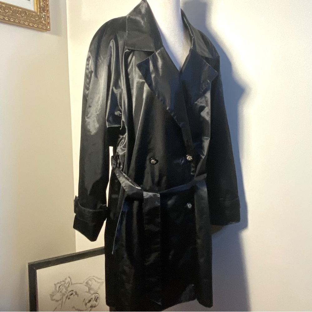 💜- Karin Morgan Black shiny long coat. Size Medium